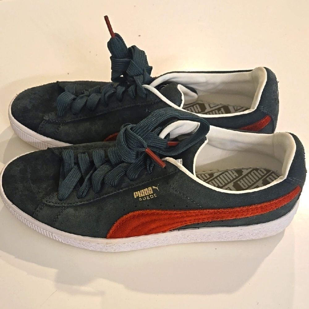 Puma Men's Suede Sneakers - Green and Red